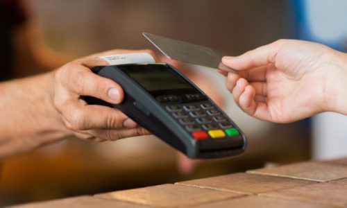 Πρέβεζα: Έκλεψε κάρτα από ΙΧ και έκανε συναλλαγές