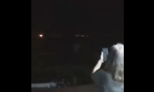 Καβάλα: “Ωχ Παναγία μου έπεσε” – Κάτοικοι κατέγραψαν τη στιγμή που το φλεγόμενο αεροσκάφος συνετρίβη – ΒΙΝΤΕΟ