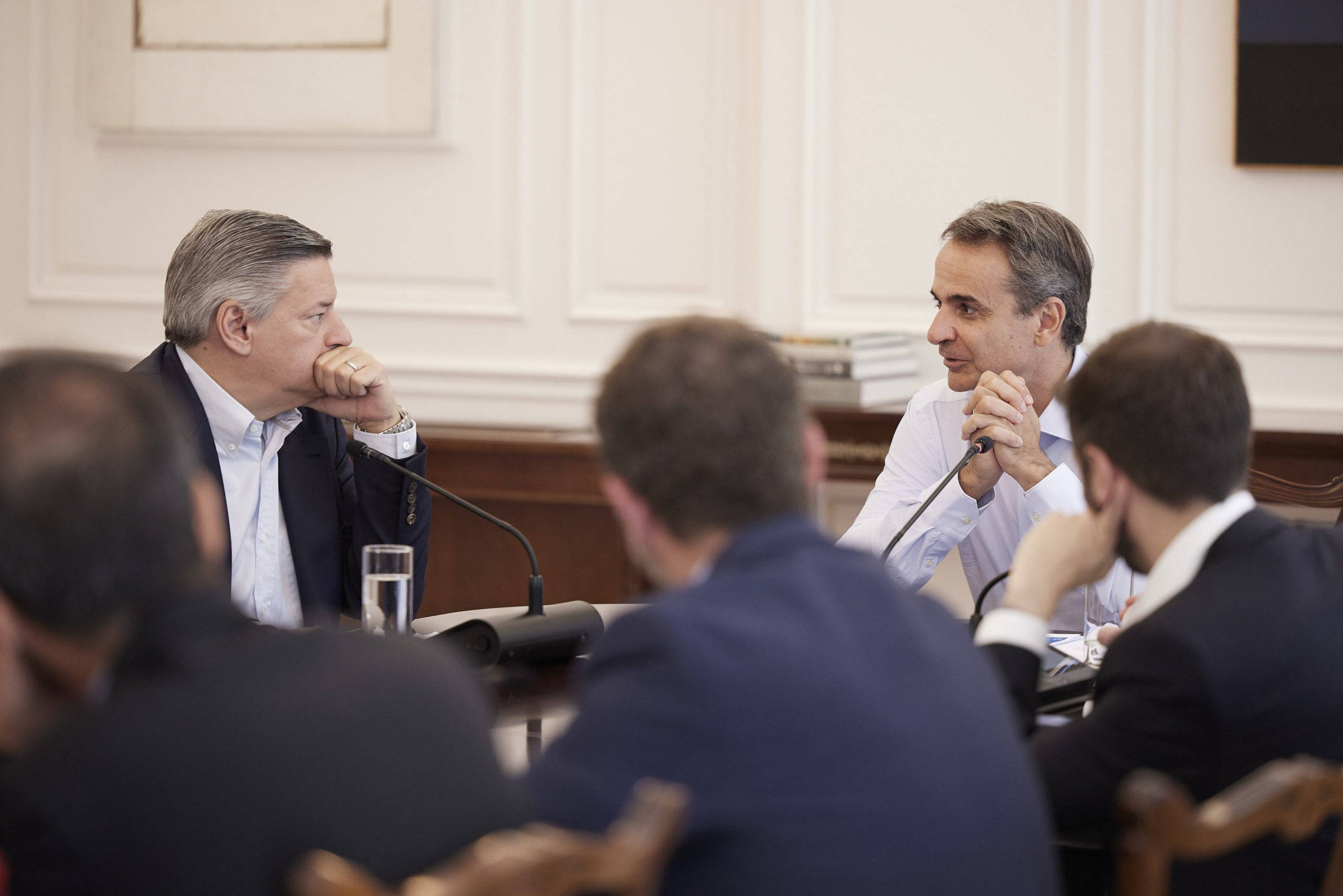 Κυριάκος Μητσοτάκης Τεντ Σαράντος Netflix