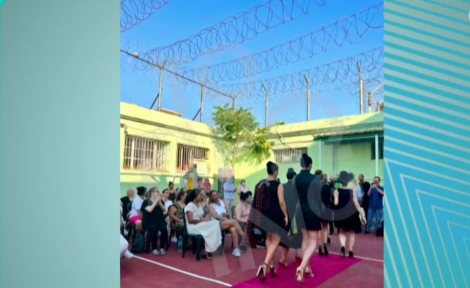 “Next top model” στις φυλακές Κορυδαλλού – Η πασαρέλα κάτω από το κελί της Ρούλας Πισπιρίγκου