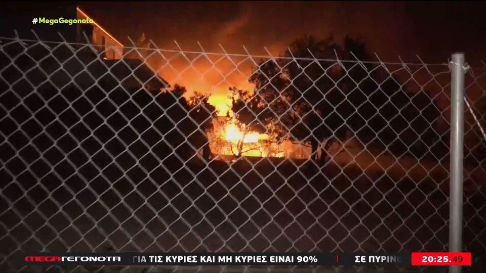 Φωτιά στην Πεντέλη: «Αποχωρούμε γιατί θα πεθάνουμε» – Οι δραματικοί διάλογοι