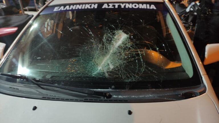 Θεσσαλονίκη: Ρομά επιτέθηκαν σε αστυνομικούς – Τραυματίστηκε ο ένας