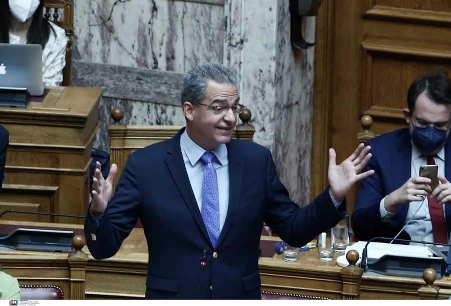 Ο υφυπουργός παιδείας Άγγελος Συρίγος