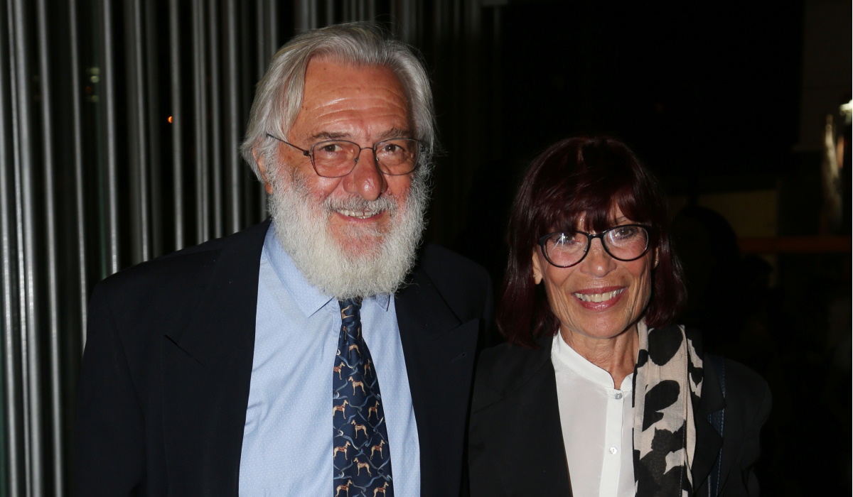 Ο Γιάννης Σμαραγδής για τον θάνατο της συζύγου του: Η Ελένη κεραυνοβολήθηκε από ολικό εγκεφαλικό