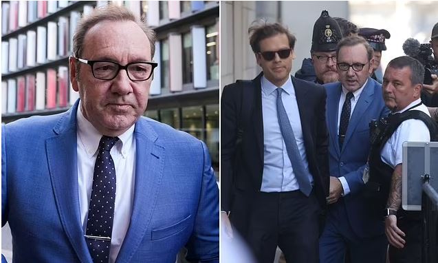 Κέβιν Σπέισι: Δήλωσε αθώος για τις σεξουαλικές επιθέσεις εναντίον ανδρών – Παραπέμπεται σε δίκη