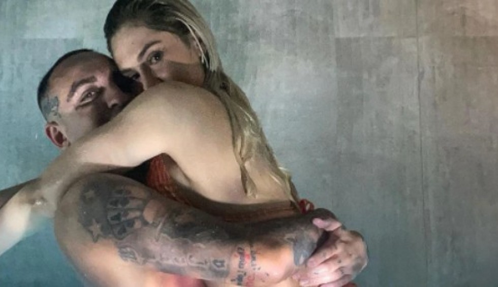 Συγκατοίκηση και σχέδια γάμου για την Έλενα Τσαγκρινού και τον dj Stephan