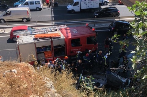 Τραγωδία στην Κρήτη: Ένας νεκρός και δύο τραυματίες σε τροχαίο στον ΒΟΑΚ