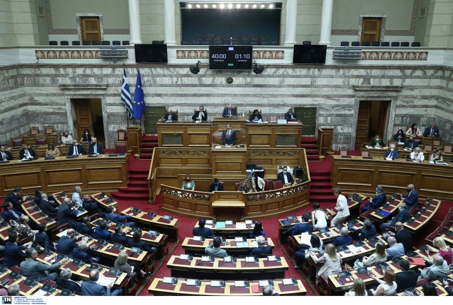 Βουλή συζήτηση για την κοινωνική πολιτική