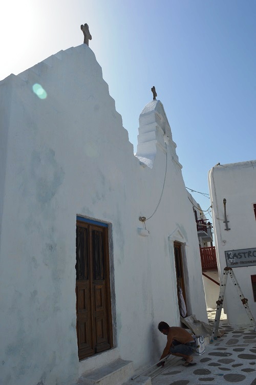 Mosxovoloun oi geitonies vasiliko ki asvesti