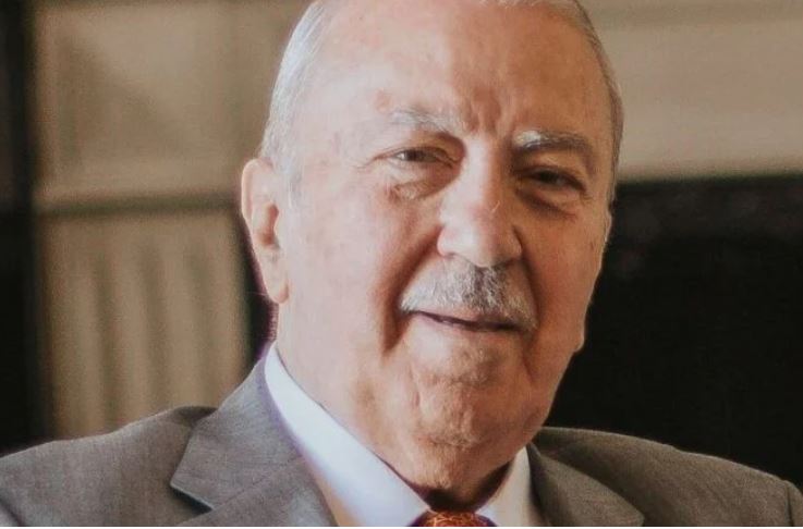 Πέθανε ο Γιώργος Κουμπάτης