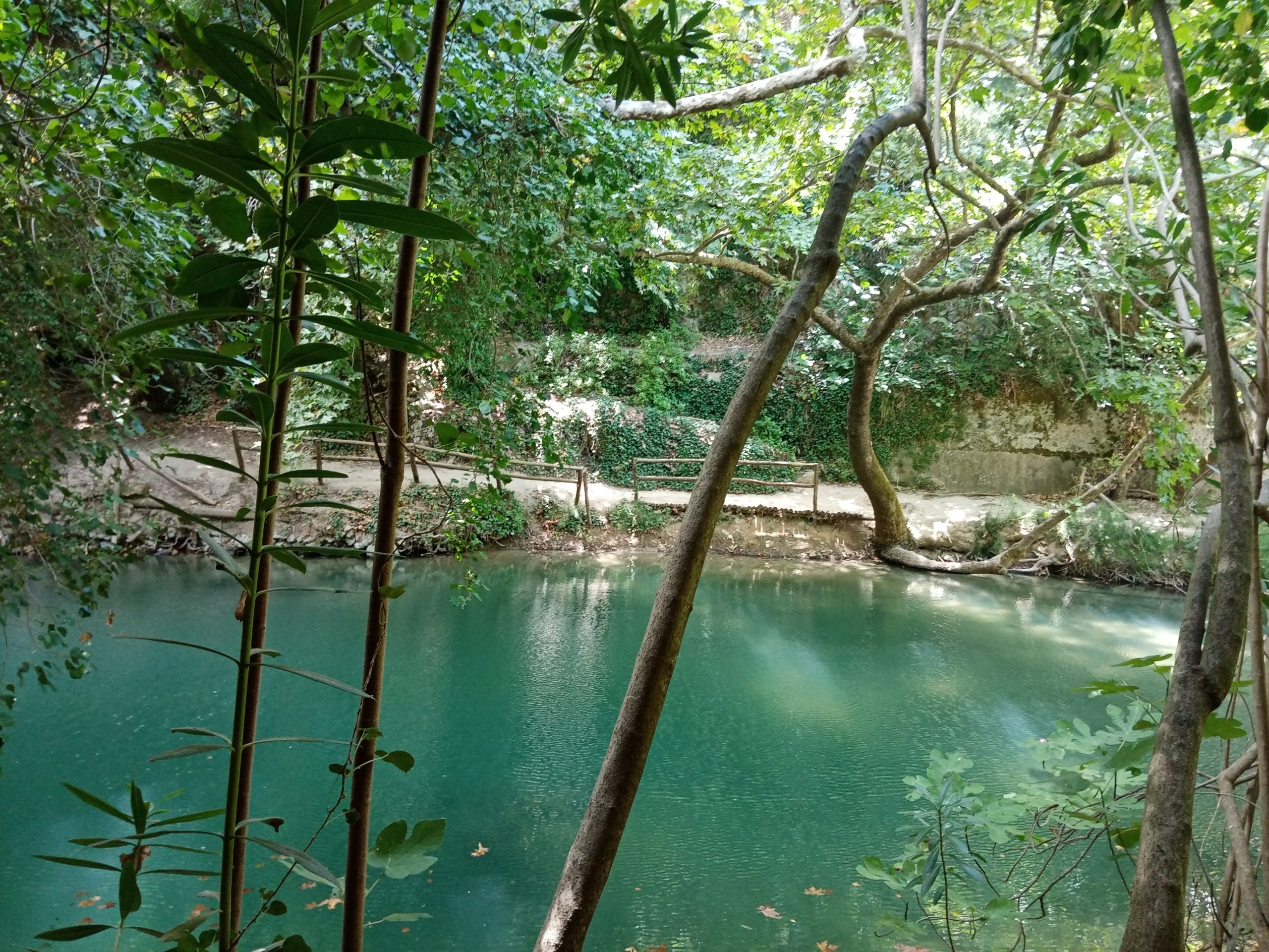 Νεραϊδόσπηλιο