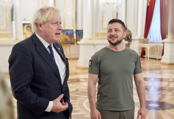 Τζόνσον και Ζελένσκι