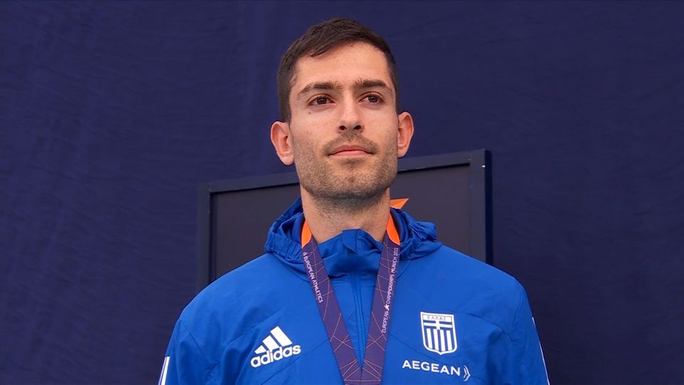 Μίλτος Τεντόγλου: Δείτε την απονομή του χρυσού μεταλλίου