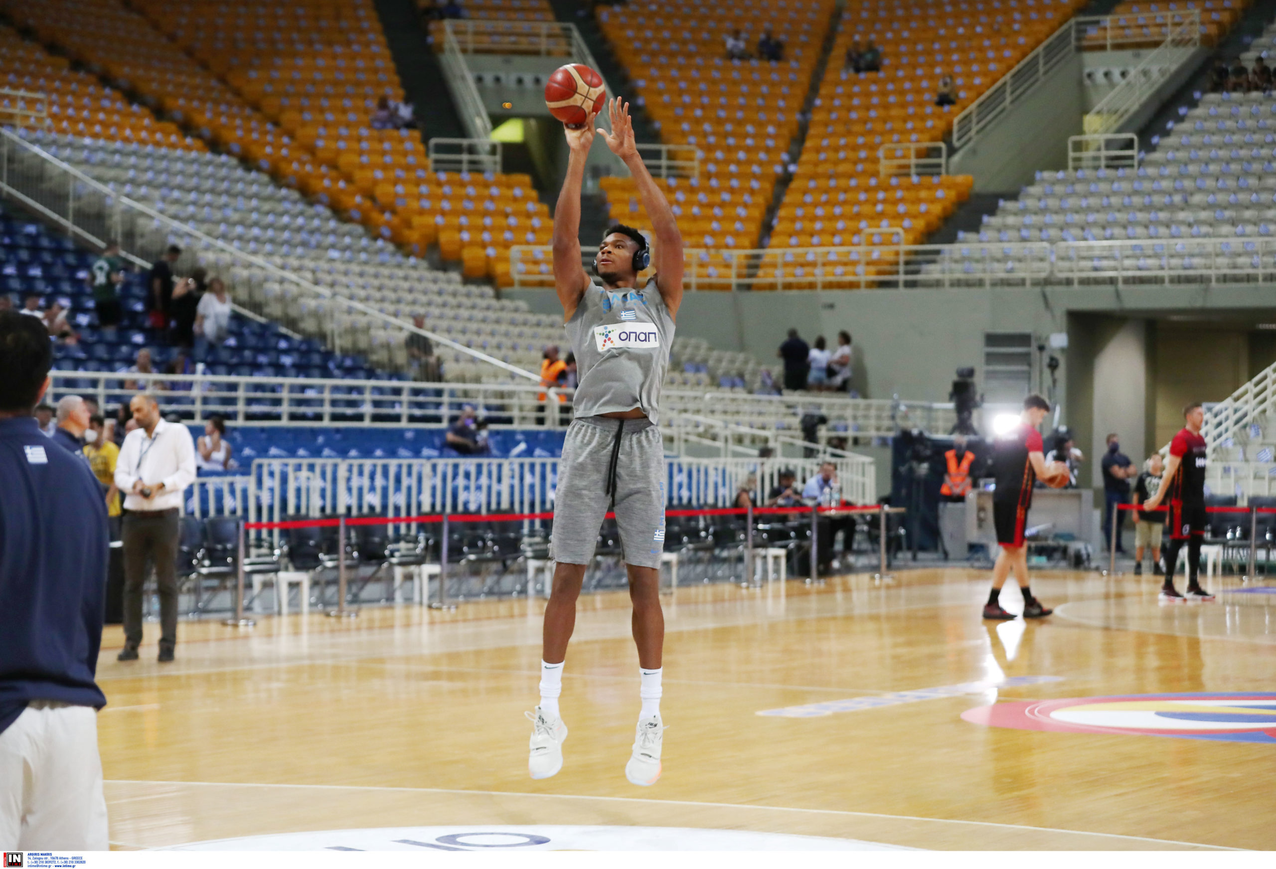 Αντετοκούνμπο