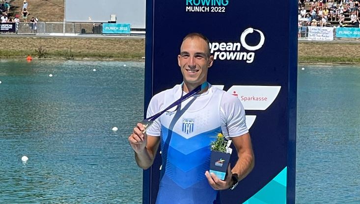 Αντώνης Παπακωνσταντίνου