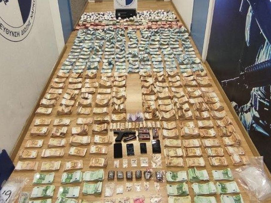 Εφετείο εισβολή αυτοκινήτου χρήματα