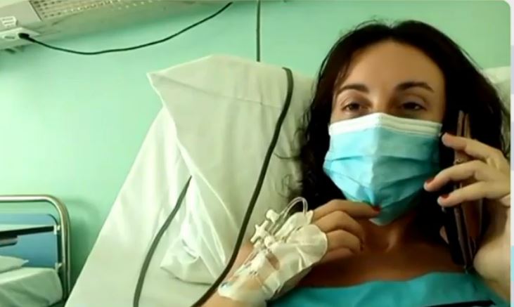 Θεσσαλονίκη: Συγκλονίζει η 27χρονη που μαχαιρώθηκε από αντίζηλό της – “Την συγχωρώ γιατί έχει παιδιά”