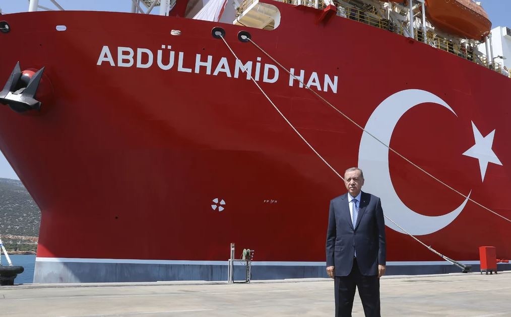 Ο… μετριόφρων Ερντογάν συνεχίζει τις προκλήσεις: «Ενοχλήθηκε πολύ η Ελλάδα με το γεωτρύπανο»