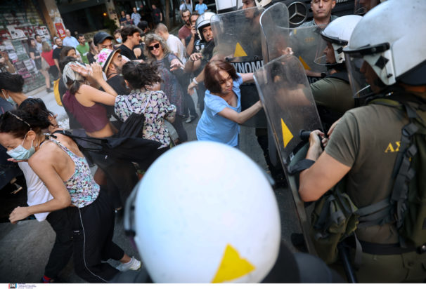 ένταση στα Εξάρχεια