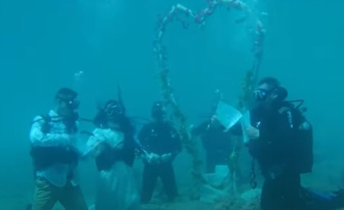 Αλόννησος υποβρύχιος πολιτικός γάμος