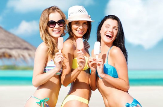 Καλοκαιρινές διατροφικές παγίδες – Τι να προσέξουμε για να μην επιστρέψουμε με παραπανίσια κιλά