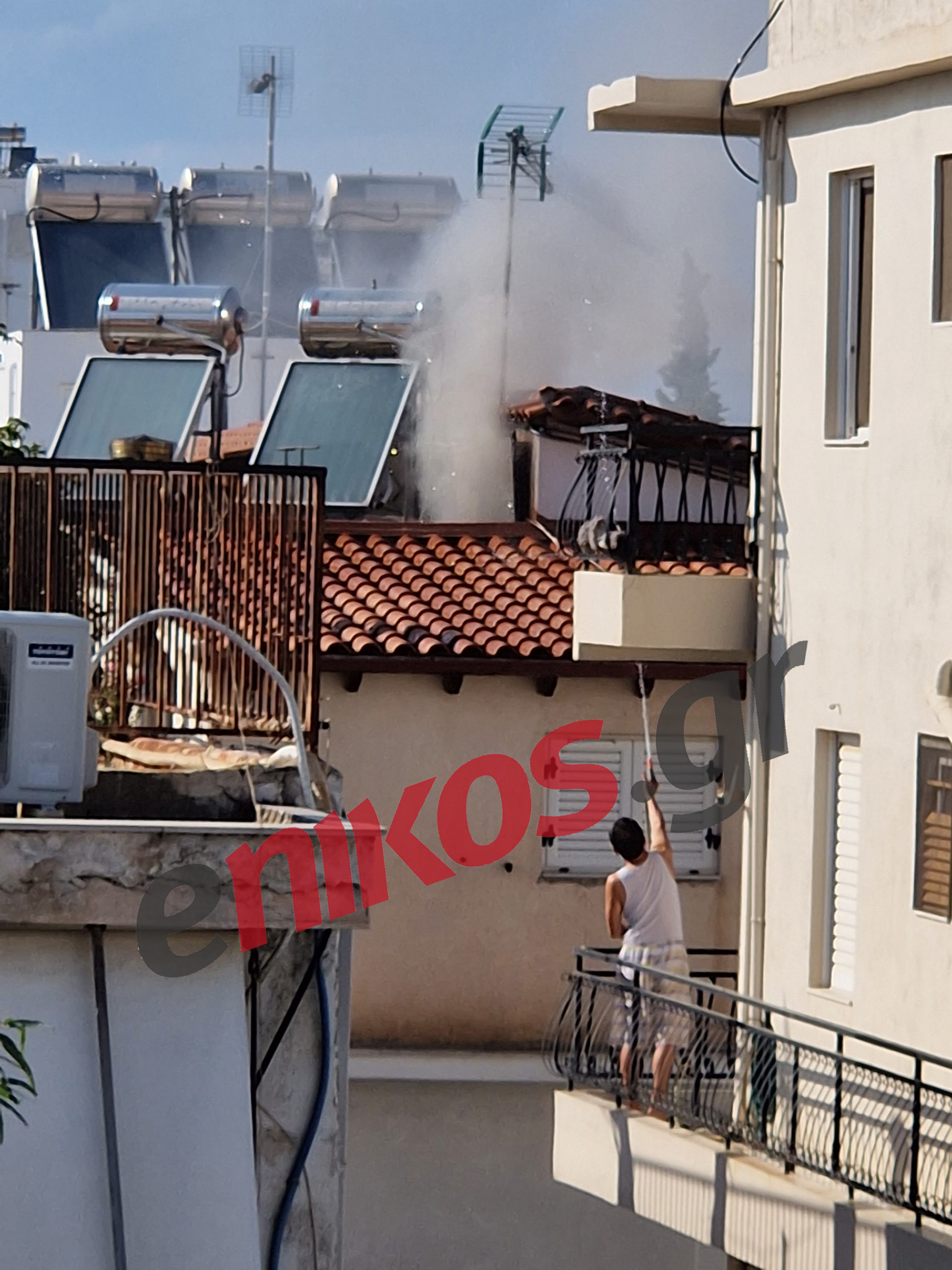 φωτιά σε σπίτι στη Γλυφάδα