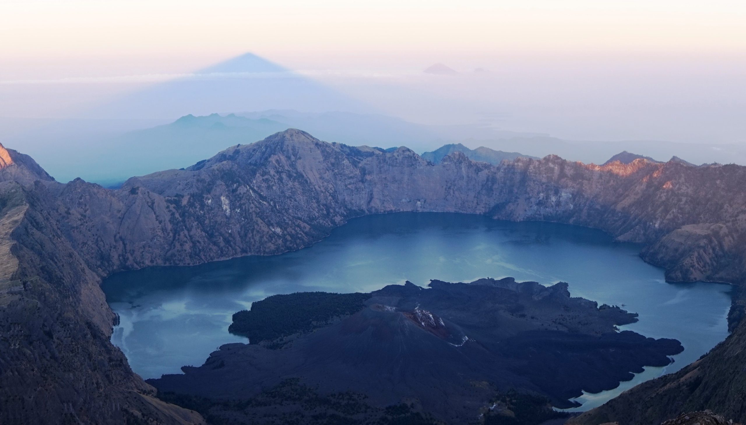 Βρετανοί επιστήμονες: Προετοιμαστείτε για γιγάντιες εκρήξεις ηφαιστείων μέσα στα επόμενα 100 χρόνια