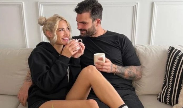 Η Ιωάννα Τούνη στην αγκαλιά του Δημήτρη Αλεξάνδρου