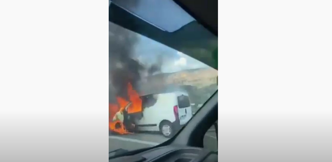 Παρανάλωμα του πυρός έγινε βανάκι στην Ιόνια Οδό – ΒΙΝΤΕΟ