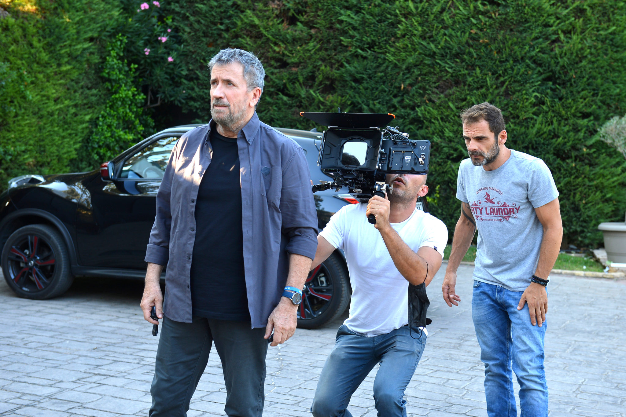 «Κάνε ότι κοιμάσαι» Στα γυρίσματα της ανατρεπτικής ψυχολογικής σειράς της ΕΡΤ