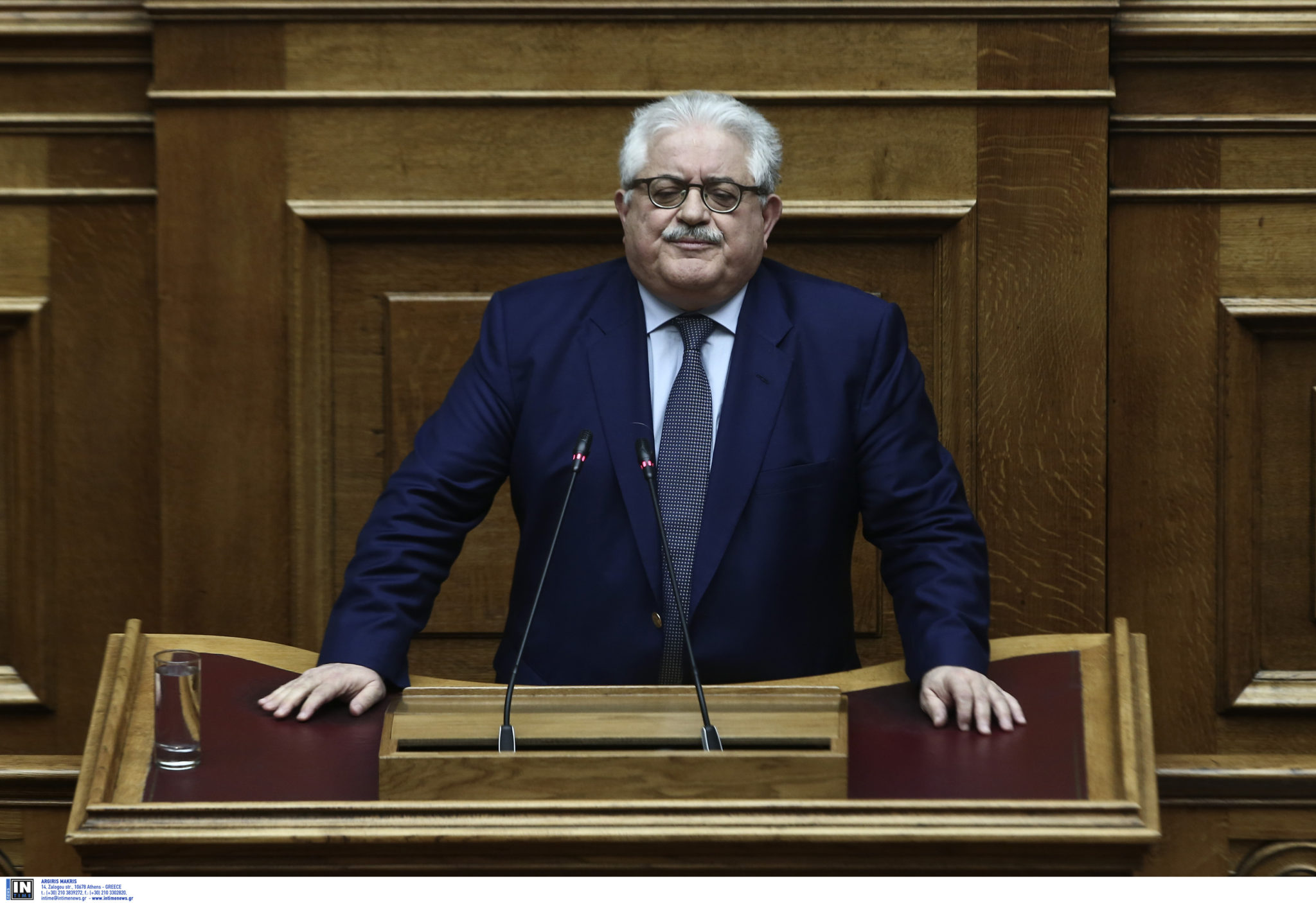 Κώστας Τζαβάρας