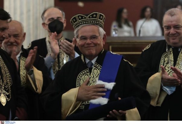 Ο Ρόμπερτ Μενέντεζ στο ΕΚΠΑ