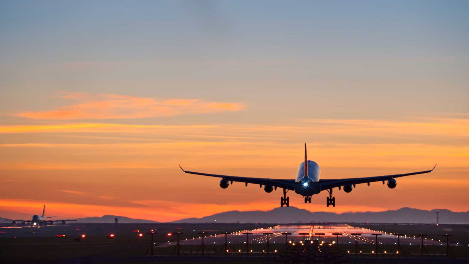 Πιλότος λιποθύμησε στον αέρα—Αναγκαστική προσγείωση στη Θεσσαλονίκη
