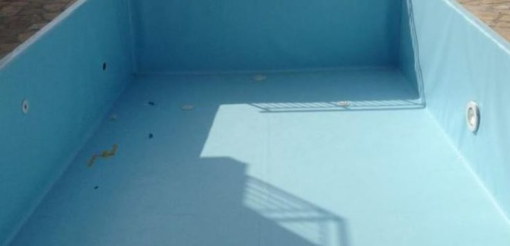 άδεια πισίνα στην Κρήτη