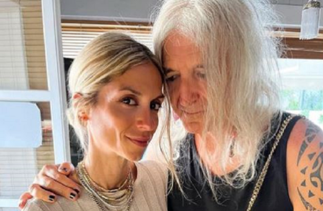 Σοφία Καρβέλα Νικος Καρβέλας