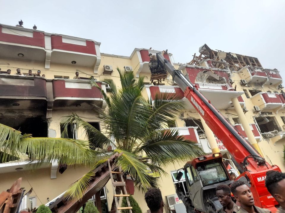 Σομαλία: Αιματηρό τέλος στην ομηρεία σε ξενοδοχείο του Μογκαντίσου – ΒΙΝΤΕΟ