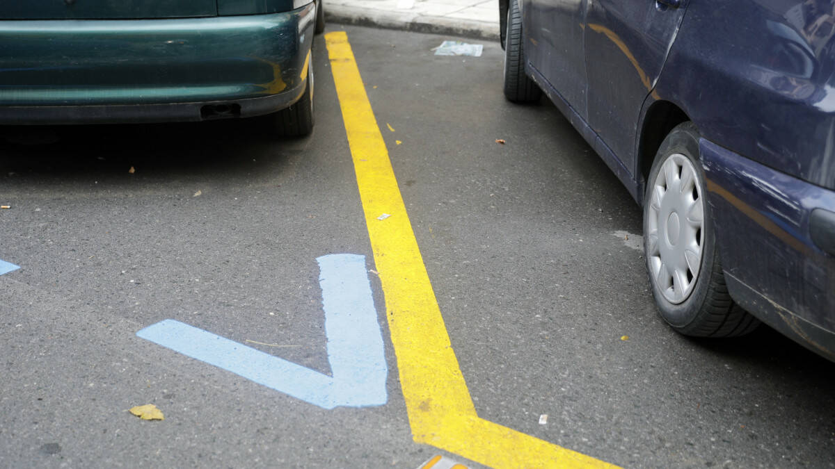 θέση πάρκινγκ