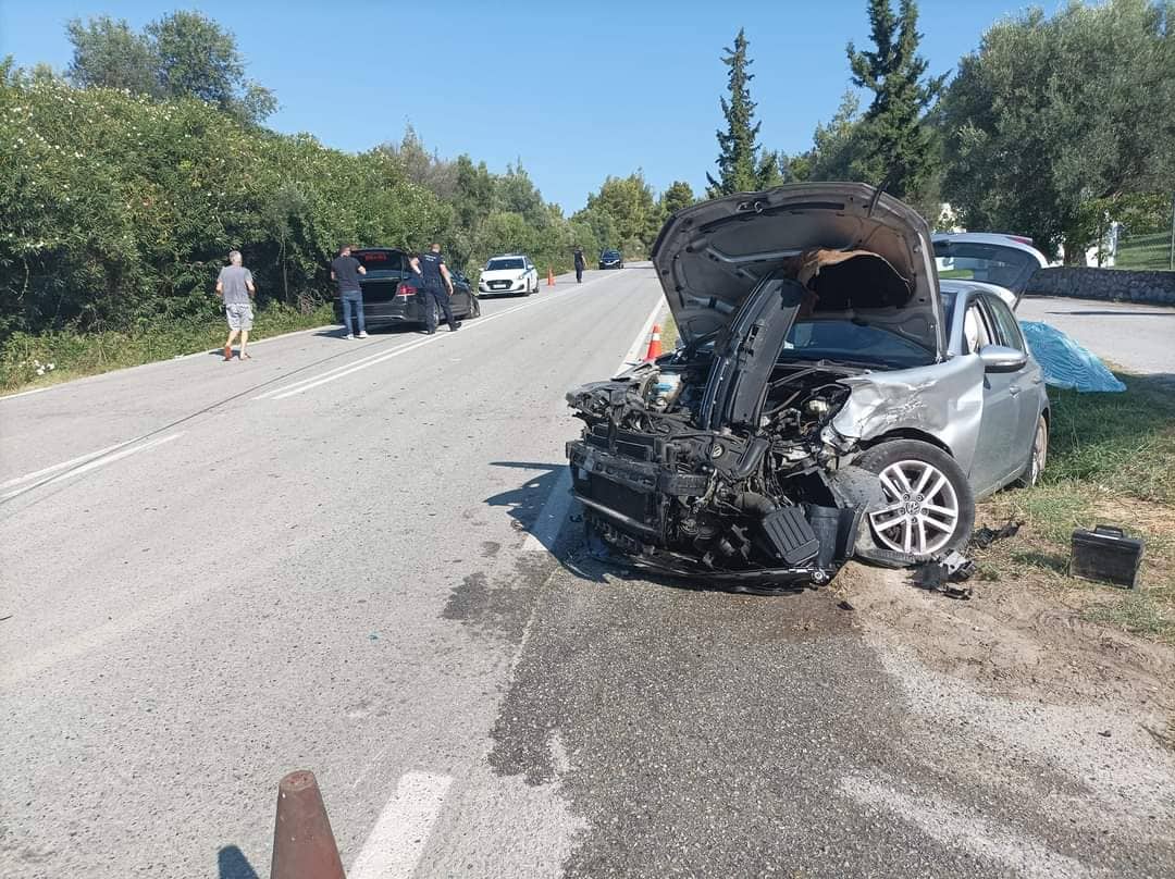 Τροχαίο στην Χαλκιδική: Ταξί συγκρούστηκε με αυτοκίνητο