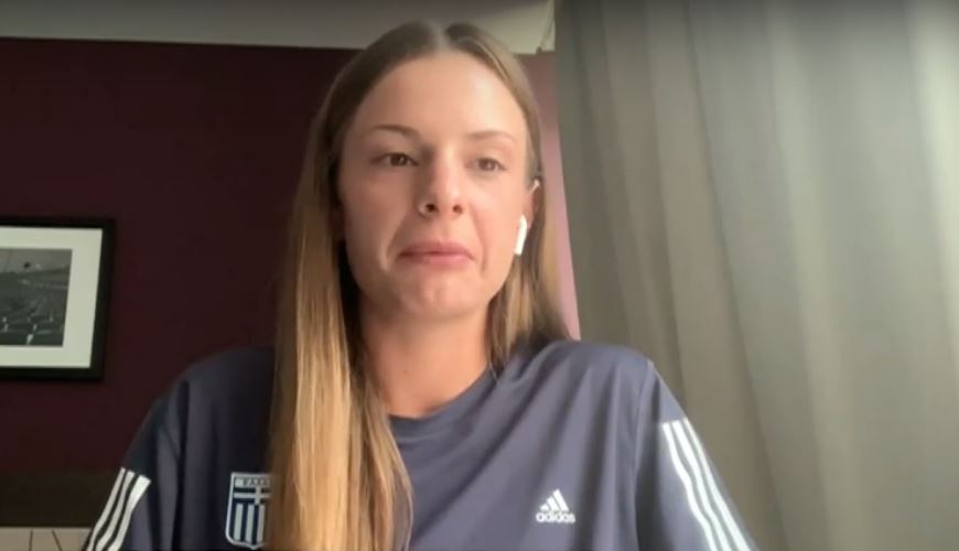 Ελίνα Τζένγκο: Τα δάκρυα για τους γονείς της