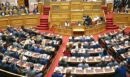Σκληρή μάχη στη Βουλή για την υπόθεση των παρακολουθήσεων