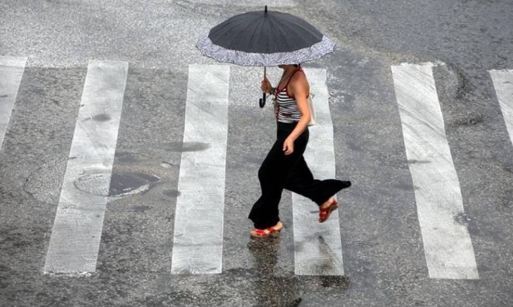 Καιρός: Αλλαγή σκηνικού την Κυριακή με βροχές και καταιγίδες – Αισθητή πτώση της θερμοκρασίας