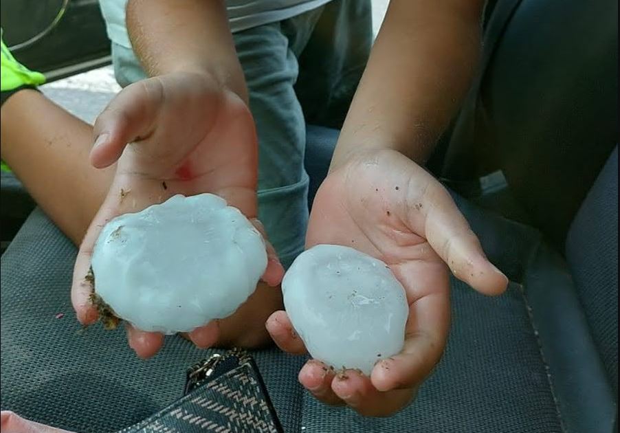 Φονική κακοκαιρία στην Ισπανία: Μωρό 20 μηνών σκοτώθηκε από χαλάζι