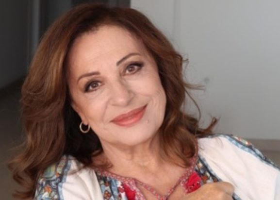 Χάρις Αλεξίου