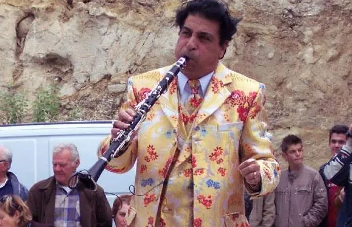 «Ο Γιώργος Μάγκας ζει και βασιλεύει- Θα έχει συνέπειες ο Μπιμπίλας» – Η ανάρτηση του γιου του «βασιλιά του κλαρίνου»