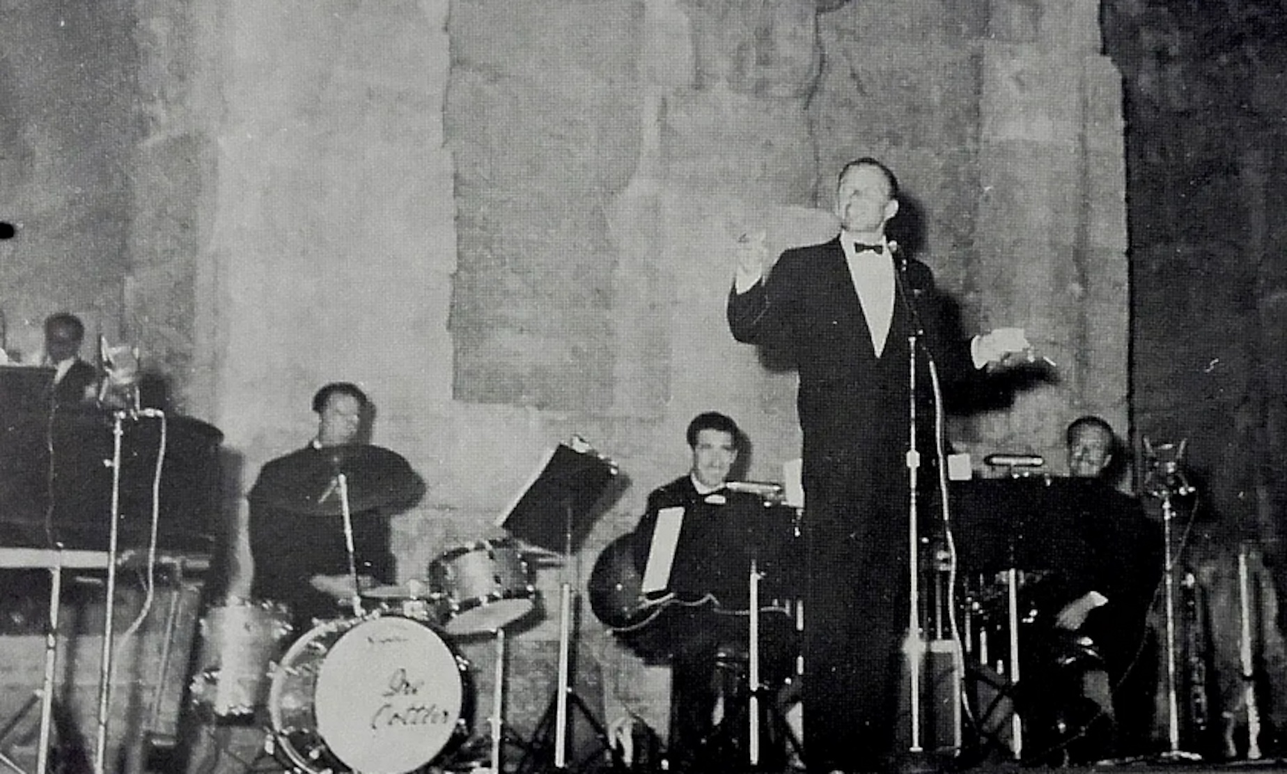 Όταν ο Χουάν Κάρλος έδωσε την σειρά του στον Φρανκ Σινάτρα στο ακτινολογικό του “Ευαγγελισμού”