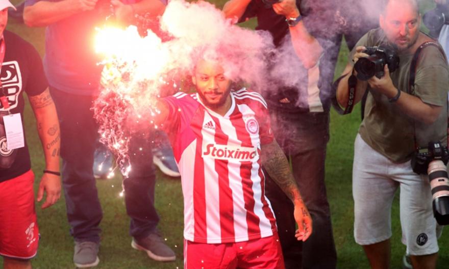 Μαρσέλο: Εντυπωσιασμένα και τα διεθνή ΜΜΕ από την υποδοχή του Ολυμπιακού