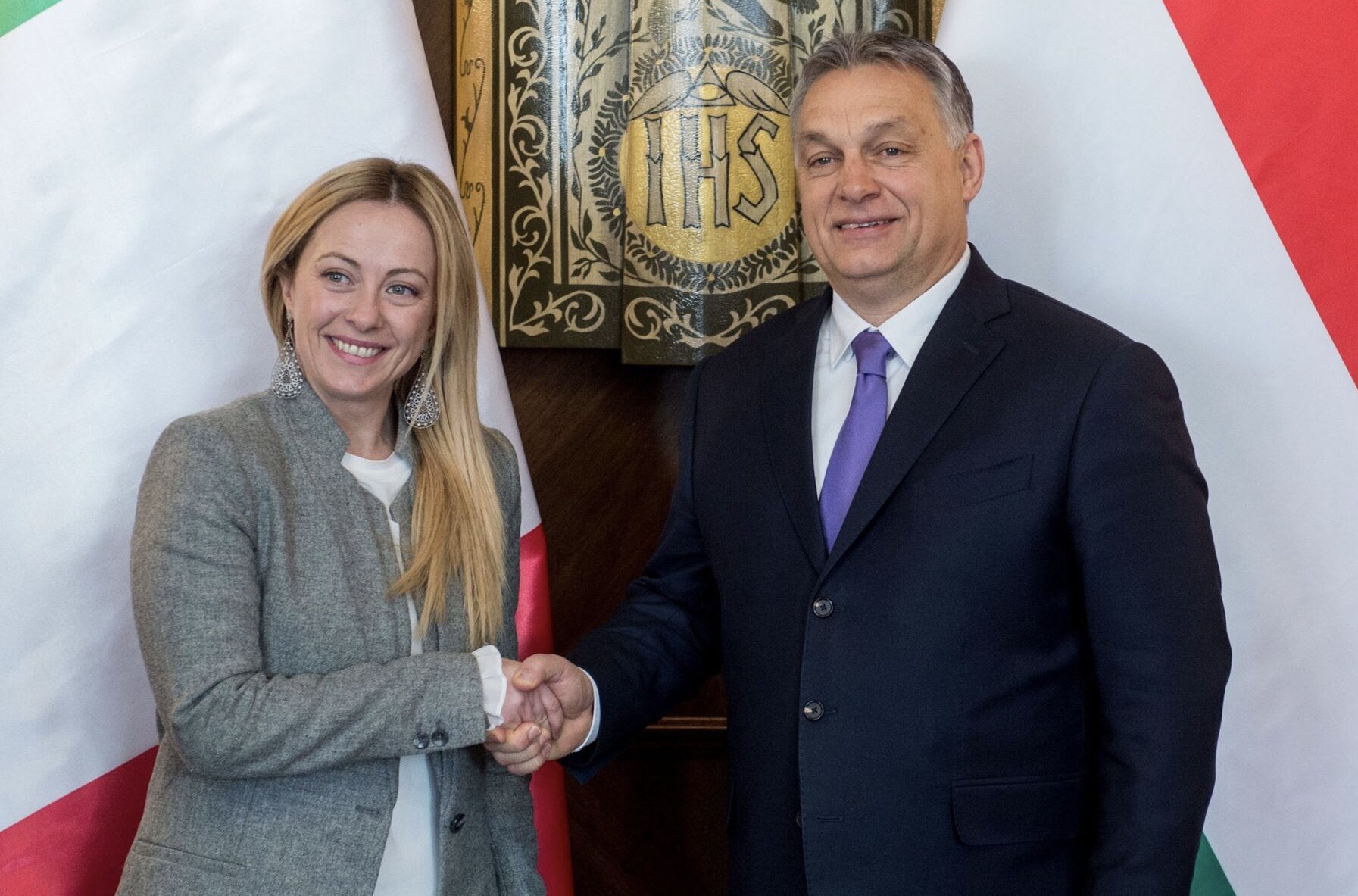 Ιταλία – Εκλογές: Ο σύμβουλος του πρωθυπουργού της Ουγγαρίας συνεχάρη την συντηρητική παράταξη