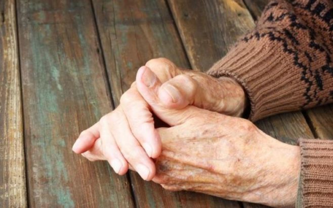 ηλικιωμένη