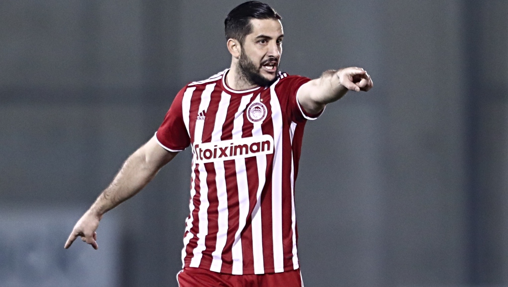 Κώστας Μανωλάς