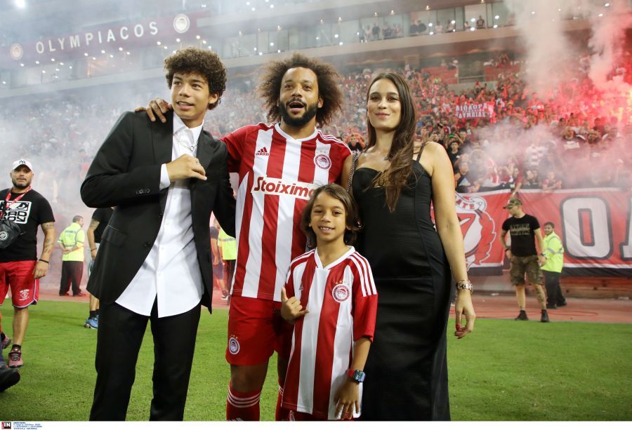 Μαρσέλο: Με την οικογένειά του στο “Γ. Καραϊσκάκης”—ΦΩΤΟ